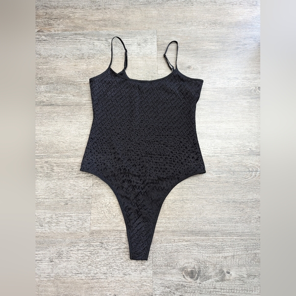 NWT - SKIMS black mesh logo bodysuit S - Picture 2 of 13